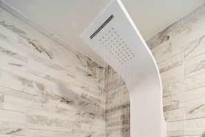 Shower - Les Perles Amiénoises-Whitepearl Centre Amiens (Amiens)