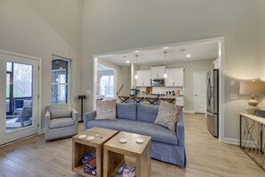 Smart TV, fireplace, music library, video library