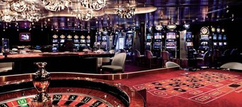 Serendipity, Sauna,Swimming Pool & Hot Tube, billiard, Secluded