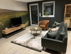 Smart TV, books