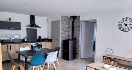 Petite maison de campagne dans une exploitation agricole
