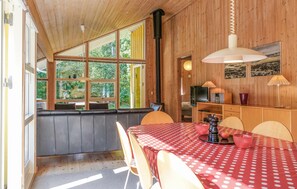 Dining - Stunning home in Aakirkeby with kitchen (Aakirkeby)
