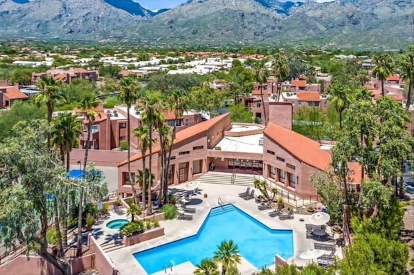 Outdoor pool, a heated pool - Tucson Escapes at Sabino Cnyn King, queen, office, pets, pool, and pickle ball (Tucson)