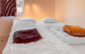2 bedrooms, free WiFi