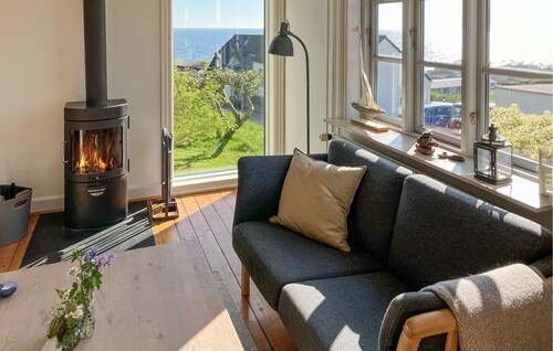 3 bedroom gorgeous home in Allinge