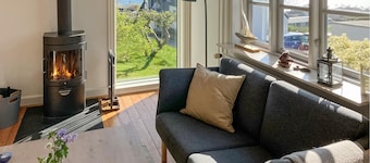 3 bedroom gorgeous home in Allinge