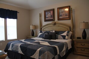 3 soverom, strykejern/-brett, reiseseng for barn og wi-fi (inkludert)