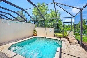 Et oppvarmet basseng