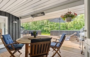 Outdoor dining - Awesome home in Tarm with kitchen (Tarm)