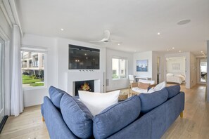 3 Schlafzimmer, Schreibtisch, Bügeleisen/Bügelbrett, kostenloses WLAN