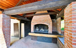 Terrace/patio - Awesome home in Mirkopolje (Mirkopolje)