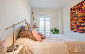 2 bedrooms, free WiFi - Amazing apartment in Benalmádena with WiFi (Benalmádena)
