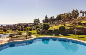 Pool - Amazing apartment in Benalmádena with WiFi (Benalmádena)