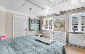 2 Schlafzimmer, Reisekinderbett, kostenloses WLAN