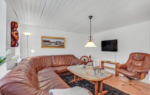 Téléviseur connecté, table de baby-foot