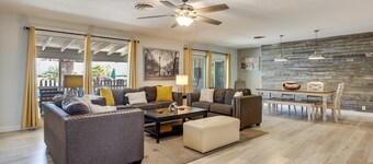 Spacious 4BR Near Strip with Private Pool, Free Parking