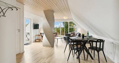 5 bedroom nice home in Hadsund