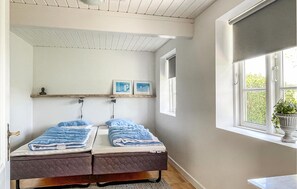 2 bedrooms, free WiFi