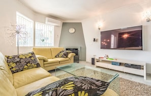 TV connectée, cheminée