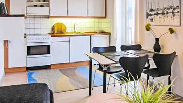 雪櫃、爐具、洗碗機