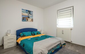 4 soverom, reiseseng for barn, wi-fi (inkludert) og sengetøy