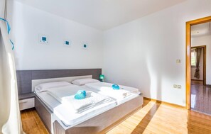 3 Schlafzimmer, kostenloses WLAN, Bettwäsche