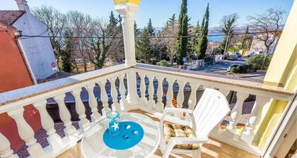 Superbe maison Ă Dramalj avec WiFi