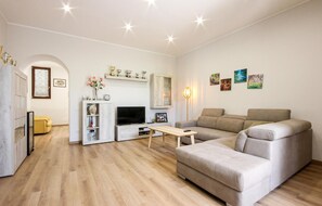 Smart TV, fireplace - Nice apartment in Sant'Egidio del M. A. (Sant'Egidio del M. A.)