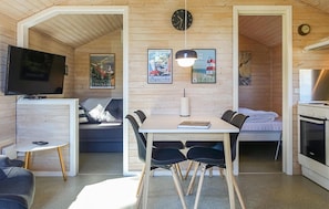 Interior - Pet friendly home in Nexø with kitchen (Nexø)