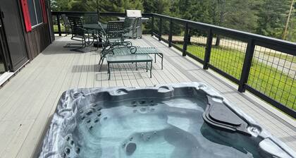 MINUTES TO STRATTON AND BROMLEY!