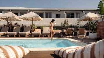 Outdoor pool, pool loungers