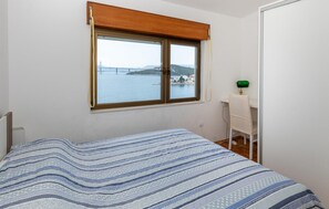 3 habitaciones, wifi gratis y ropa de cama