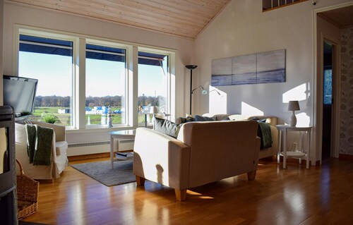 Amazing home in Rockneby with sauna