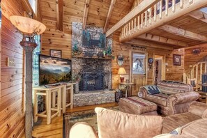 Fernseher, Kamin, Videospiele, Arbeitsbereiche