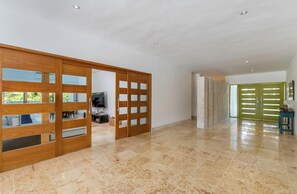 6 chambres, Internet