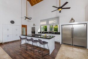 6 bedrooms, Internet - Casa de Campo Villa for Wedding or Private Events Superb Villa With Huge Lawn Pool Jacuzzi Golf Cart Chef Butler Maid (La Romana)