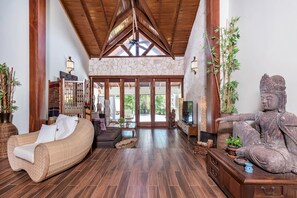 4 bedrooms, WiFi - Luxury Stunning Villa in Cocotal With Pool (Punta Cana)