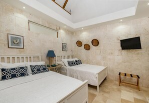 5 bedrooms, Internet - Cap Cana Villa for Rent Luxury Villa With Access to Eden Roc Beach (Punta Cana)