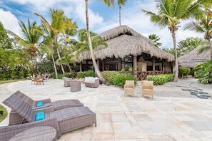 5 bedrooms, Internet - Cap Cana Villa for Rent Luxury Villa With Access to Eden Roc Beach (Punta Cana)