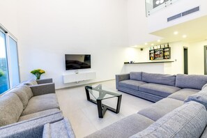 6 間臥室、無線上網