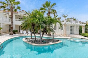 6 bedrooms, WiFi