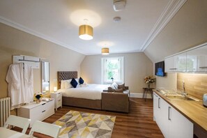 Apartment, Accessible | WiFi - Rosedene Highland House - King Studio Apartment 5 (Inverness)