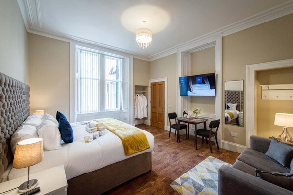 Apartment, Accessible | Iron/ironing board, WiFi