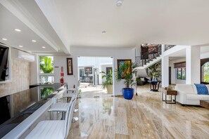 8 chambres, accès à Internet haute vitesse