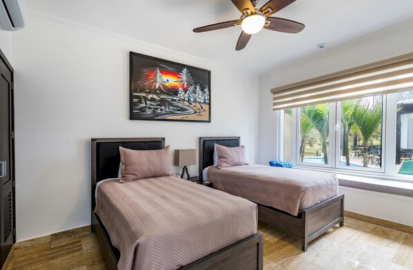 8 bedrooms, Internet