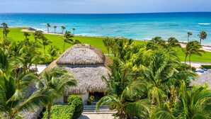 9 bedrooms, WiFi - Two Ocean View Caleton Villas in Cap Cana - Up to 16 People With Pool Jacuzzi Chef Butler Maid (Punta Cana)