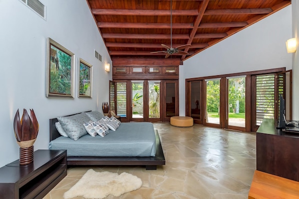 6 bedrooms, WiFi