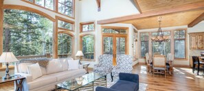 House, 5 Bedrooms | Living room - Ice Castle by Exceptional Stays (Telluride)