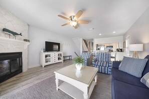 Casa geminada, 4 quartos | Sala de estar