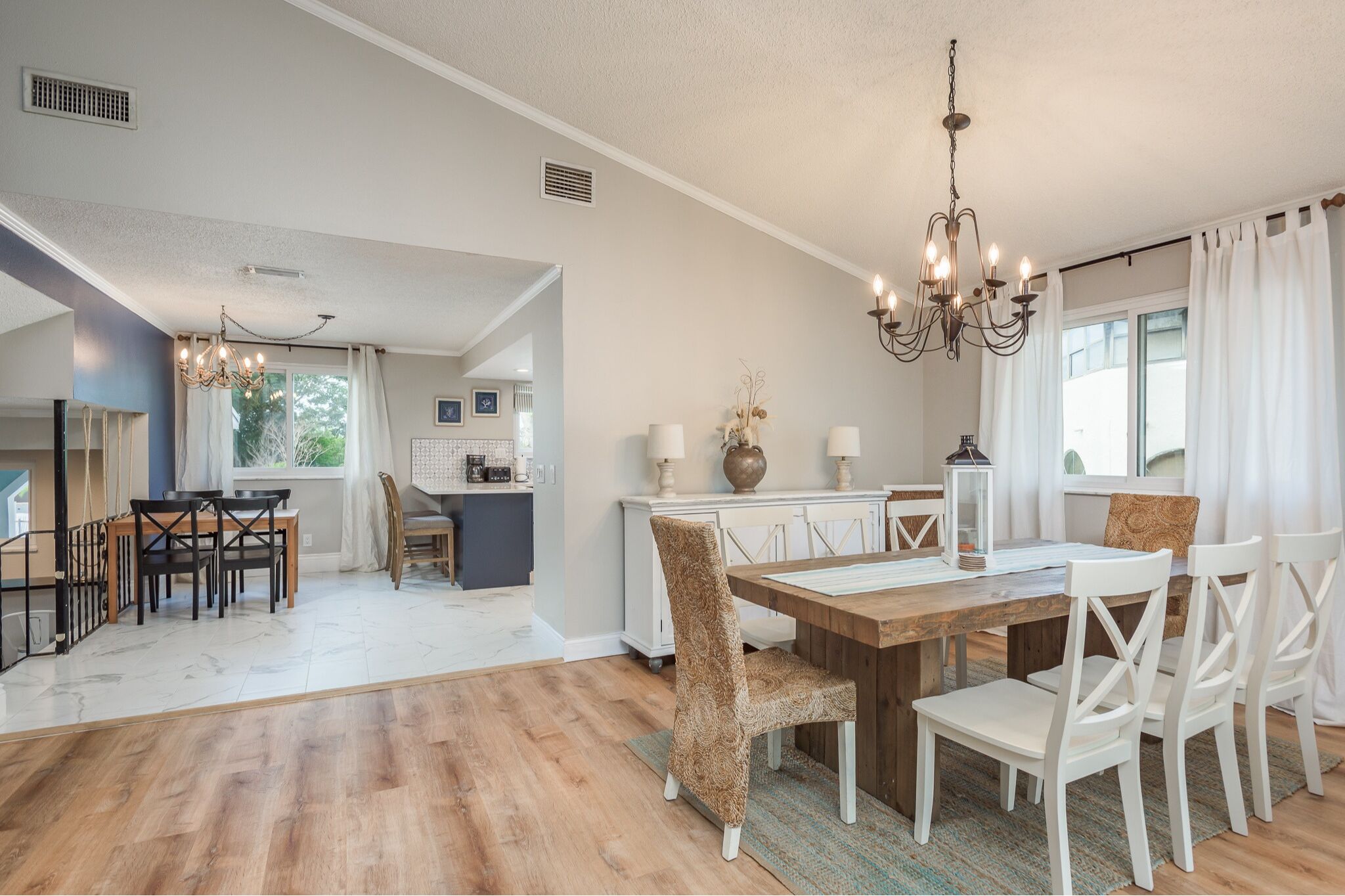 House, 6 Bedrooms | Dining